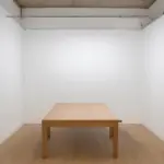 empty-room-with-table